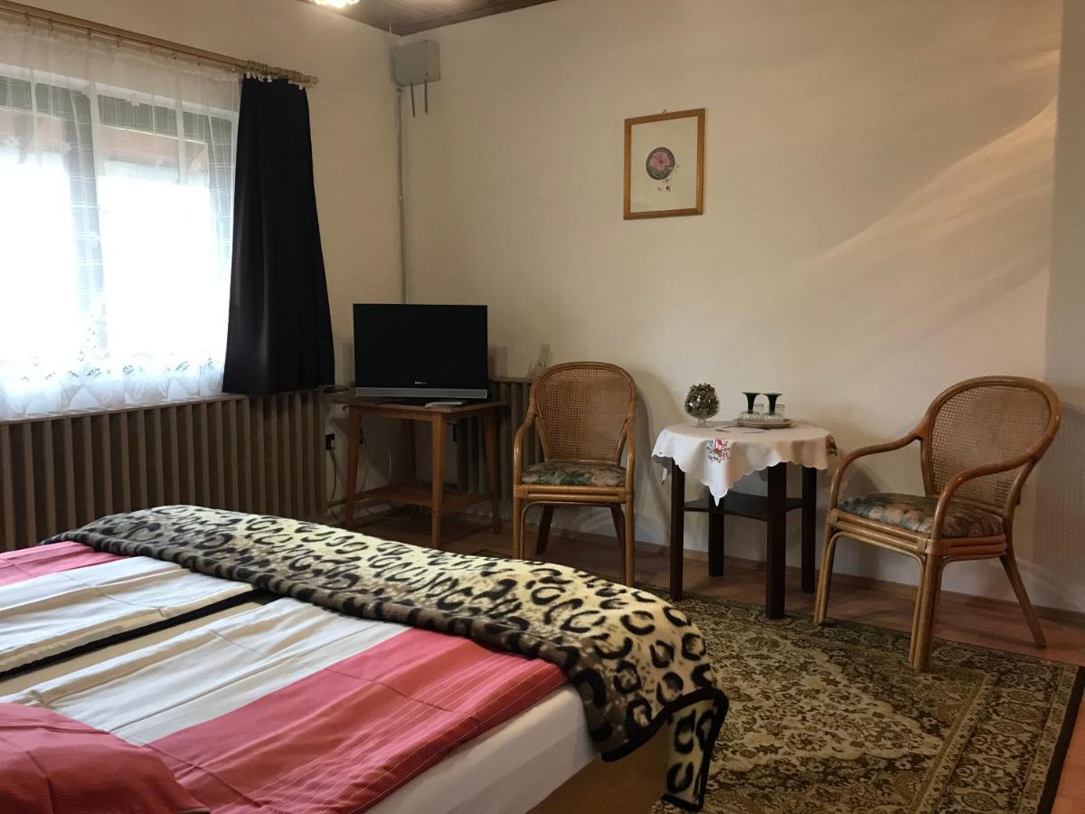 Apartman Berki Margit Hévíz Esterno foto